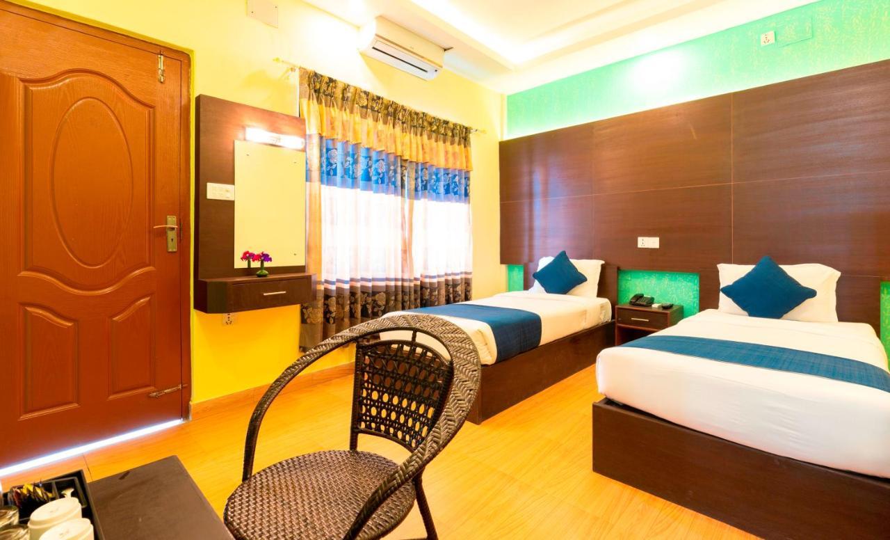 Golden Gate Hotel Pokhara Exterior foto